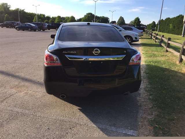 2015 Nissan Altima 2.5 S 4dr Sedan